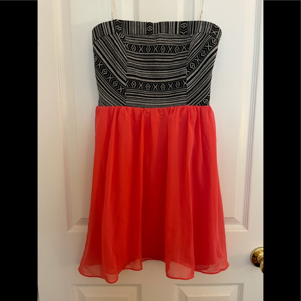 Strapless dress